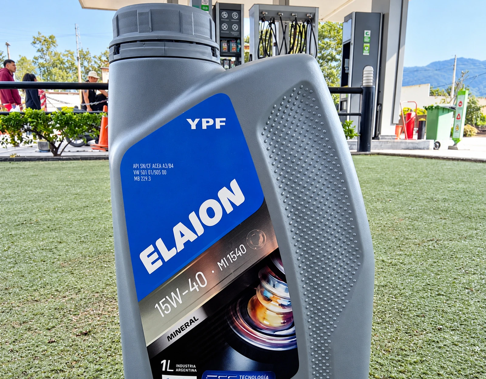 Envase YPF Elaion en la estación